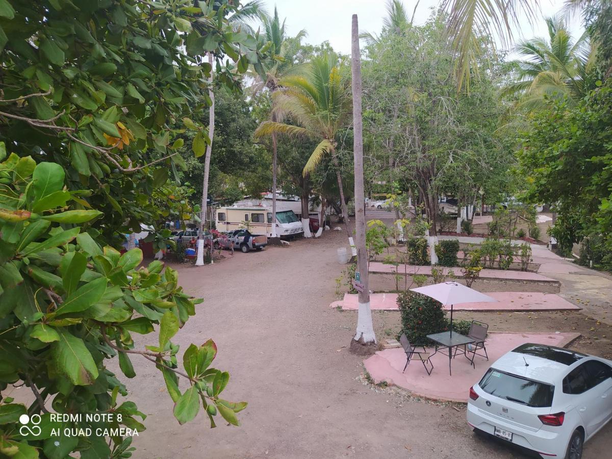 Delias Trailer Park Hotel Rincon de Guayabitos Exterior photo